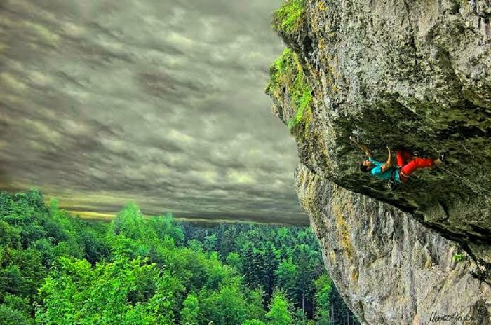 Climbing travelalerts Climbing travelalerts